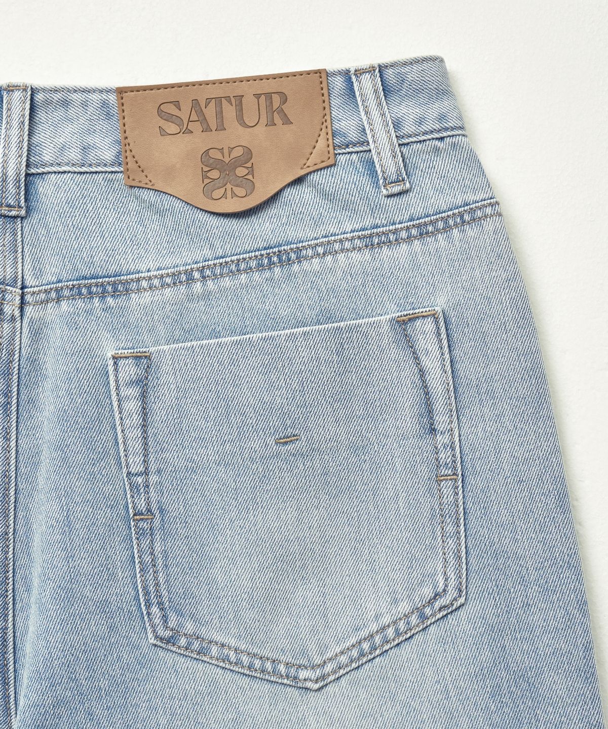 세터(SATUR) 린넨 릴렉스드 데님 팬츠 라이트 블루