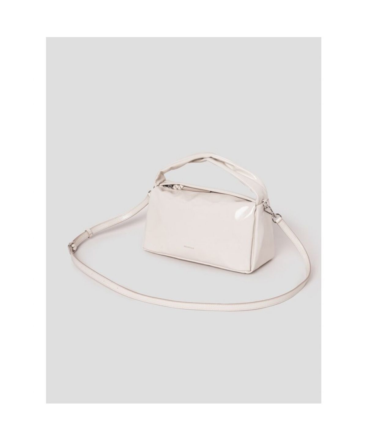 빈폴 액세서리(BEANPOLE ACCESSORY) 윈디 볼륨 토트백 - 아이보리