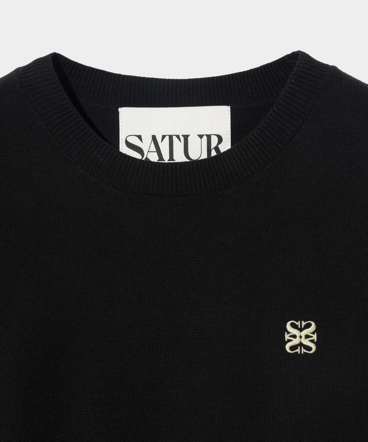 세터(SATUR) (W) 클래식 크루 넥 하프 니트 블랙