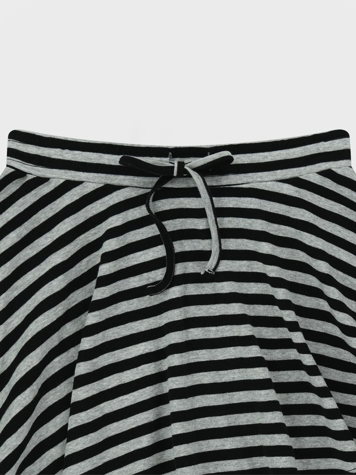 비수스(VISUS) Striped Mini Skirt_Charcoal