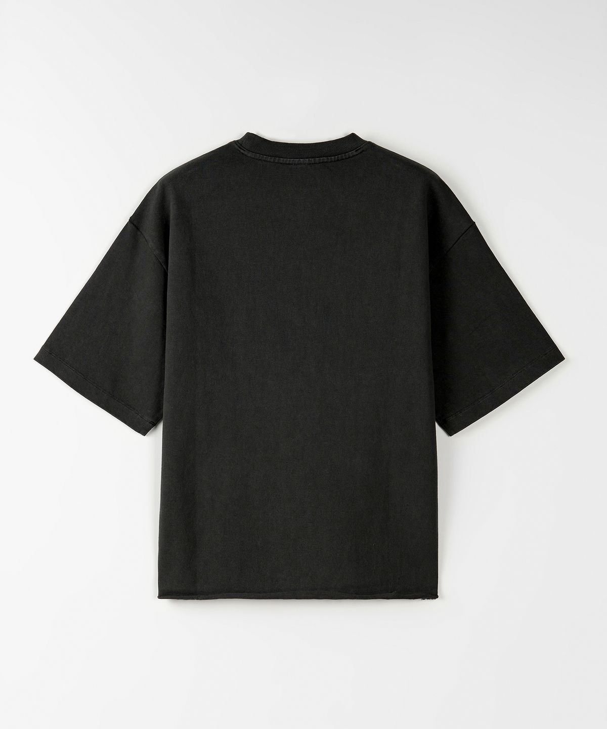 토피(TOFFEE) 피그먼트 크롭드 티 (BLACK)