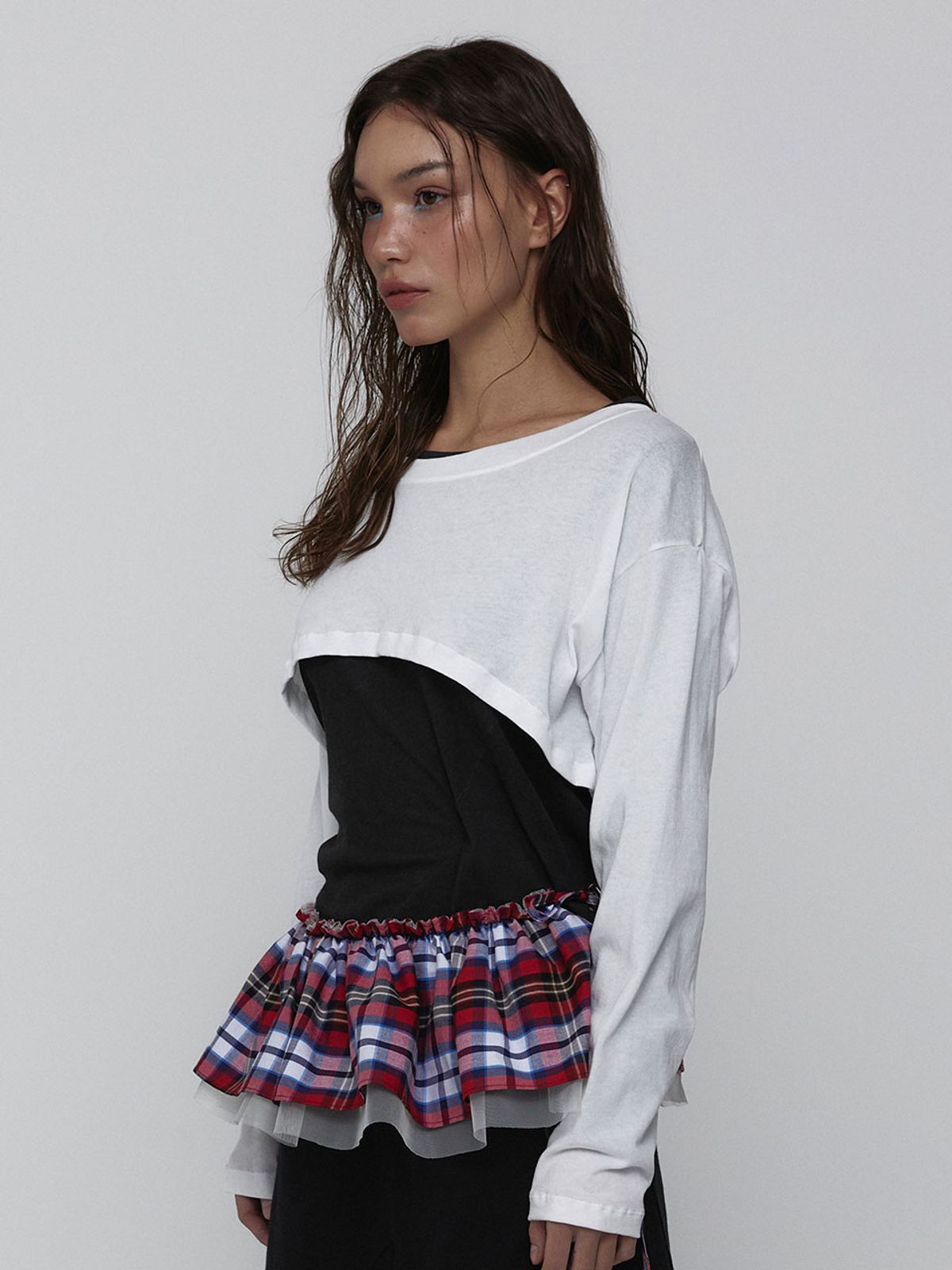 비수스(VISUS) Cotton Cropped Top_White