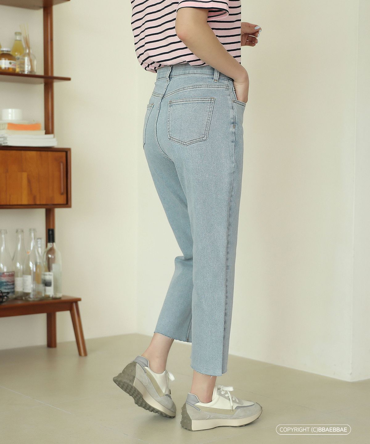 빼빼(BBAEBBAE) 속밴딩 밑단컷팅 스판 와이드 데님 팬츠