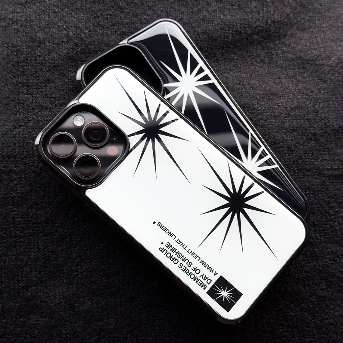 메모리즈바운더리(MEMORIESBOUNDARY) Radiant Days Graphic Phone Case (Epoxy_WH)