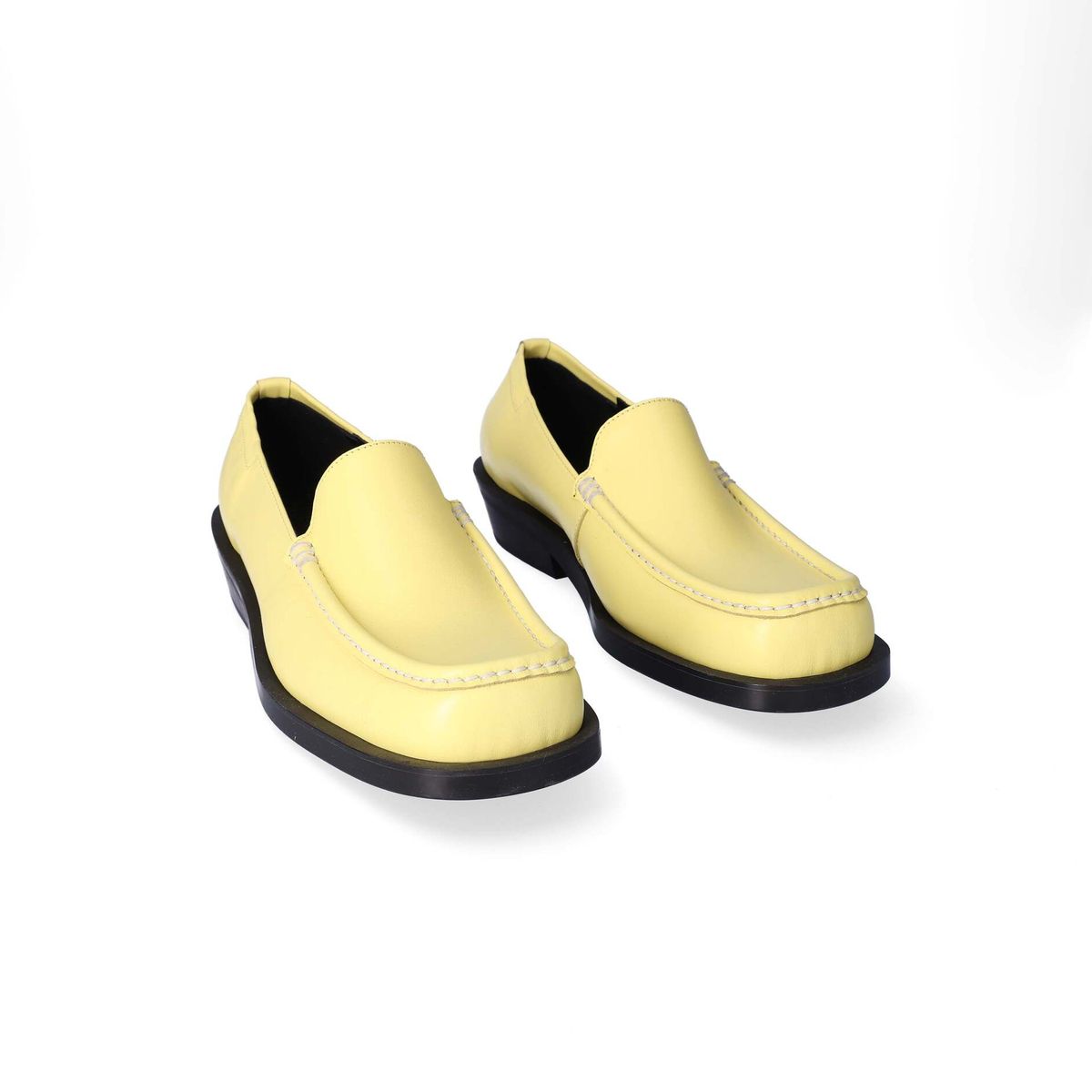 누스미크(NUOSMIQ) NARI Loafers Lemon