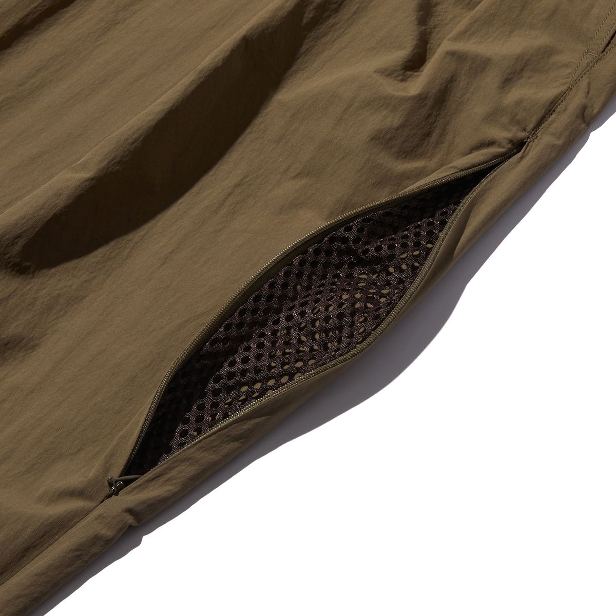 펜필드(PENFIELD) CN 투턱 마그네틱 벌룬팬츠 베이지_FR2WP60U