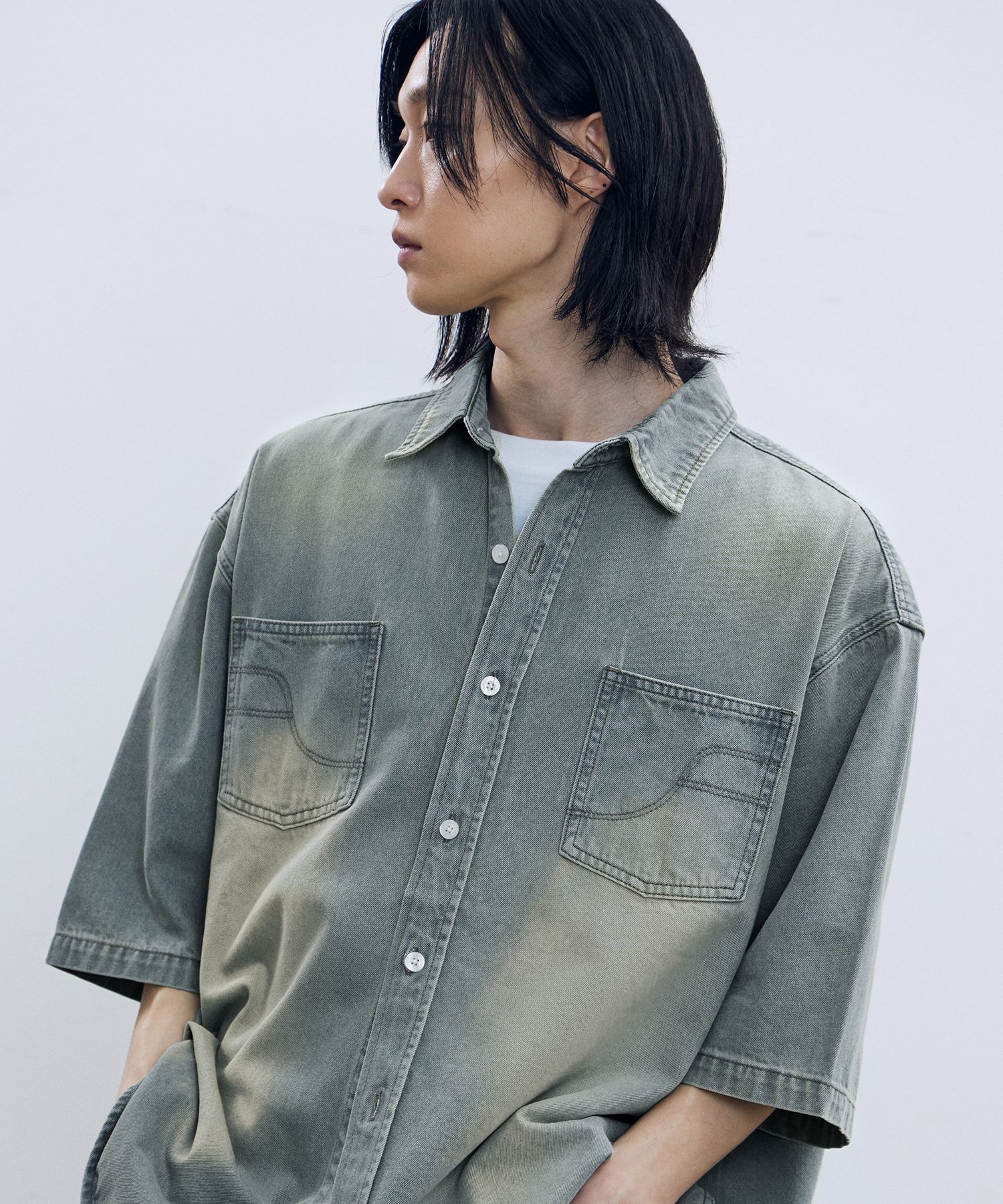 MUSINSA | FILLUMINATE F Stitch Denim Half Shirt-Grey Blue