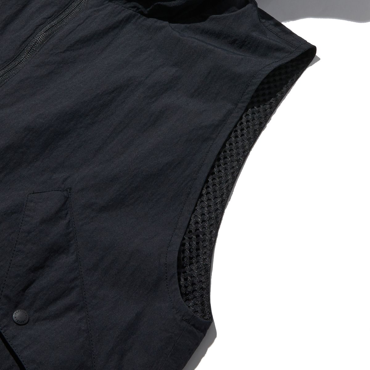 펜필드(PENFIELD) CN 패커블 백 후드 베스트 블랙_FR2WV51U