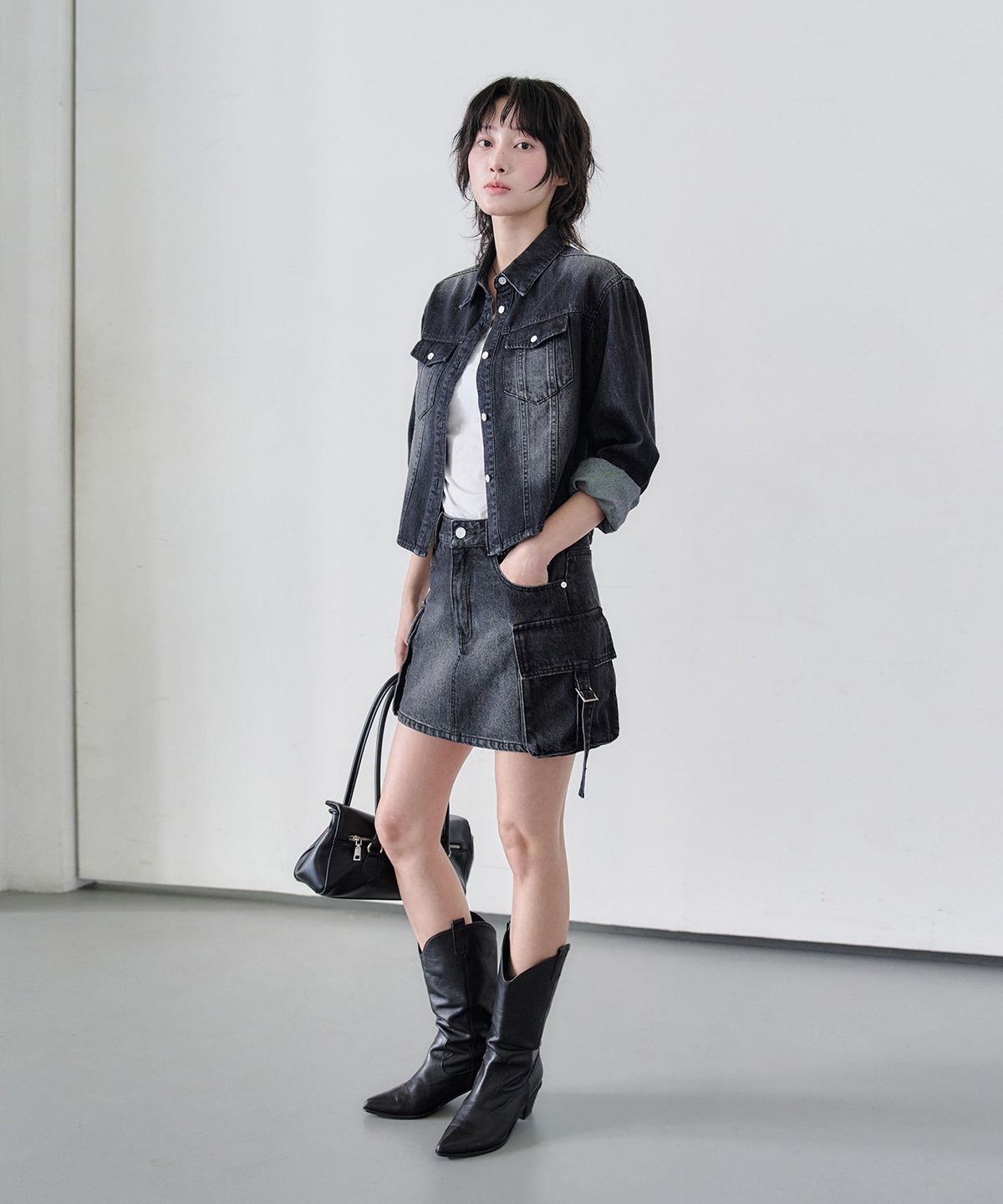 데케트 우먼(DECET WOMEN) Cropped Denim Shirts DCWSH001BlackA