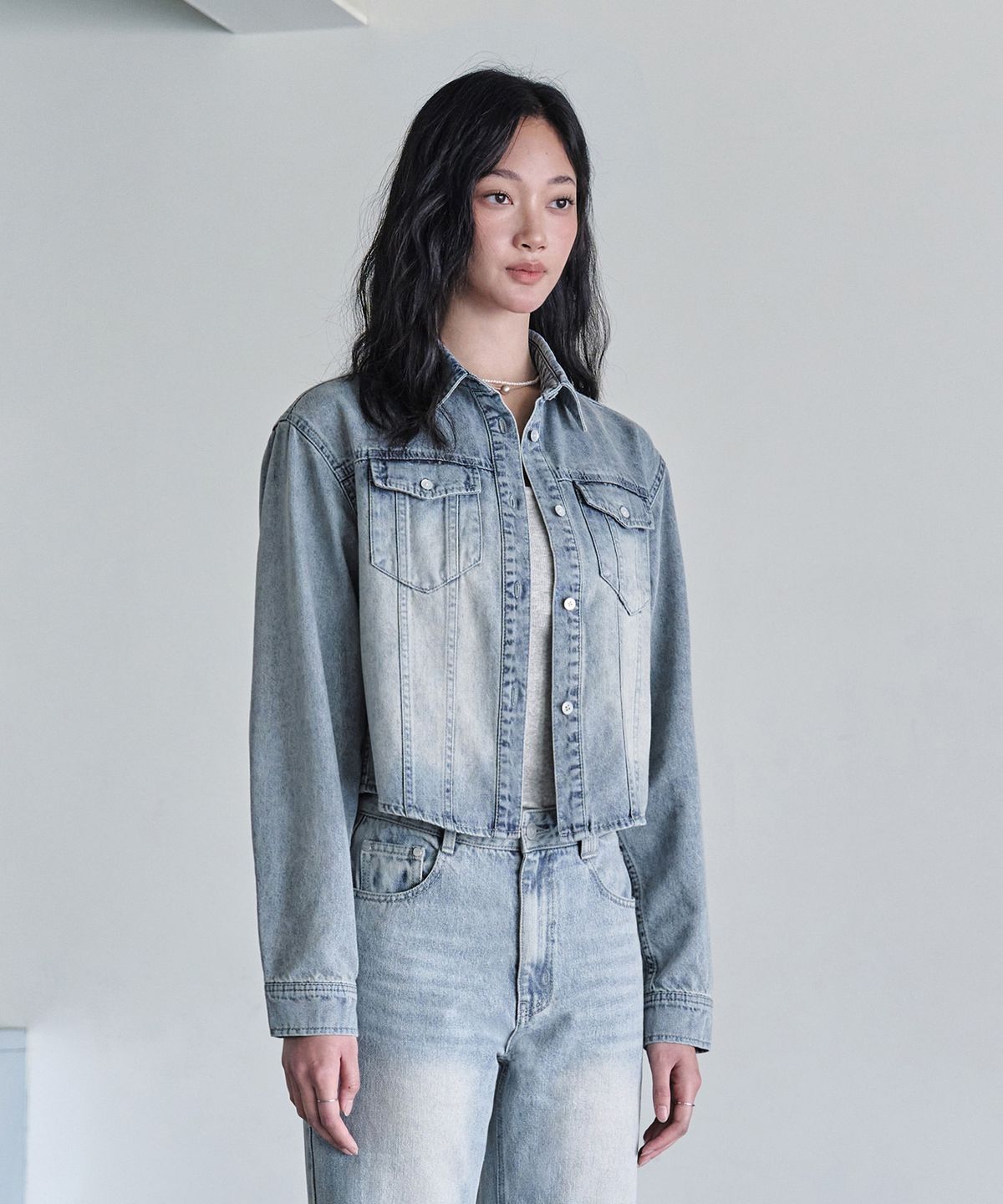 데케트 우먼(DECET WOMEN) Cropped Denim Shirts DCWSH001LBlueA