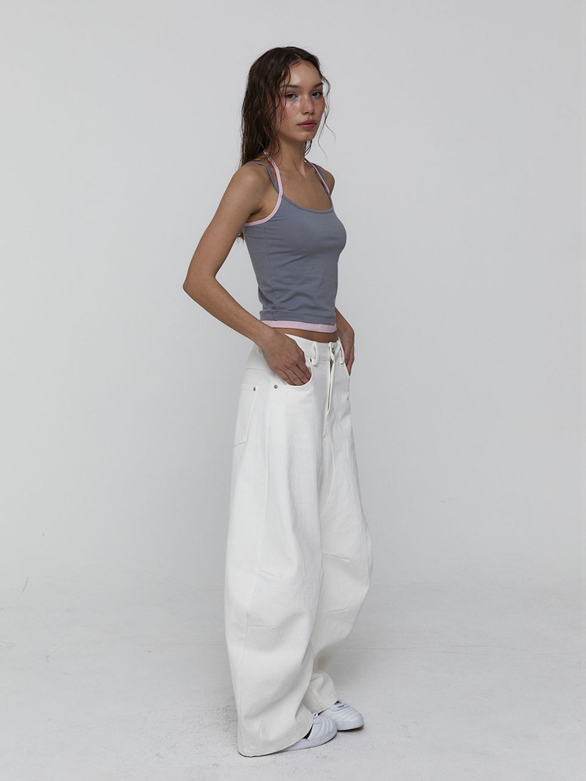 비수스(VISUS) Layered Halter Top_Grey