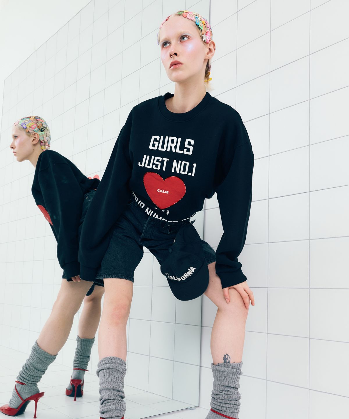 에즈이프 캘리(ASIF CALIE) GURLS JUST SWEATSHIRT BLACK