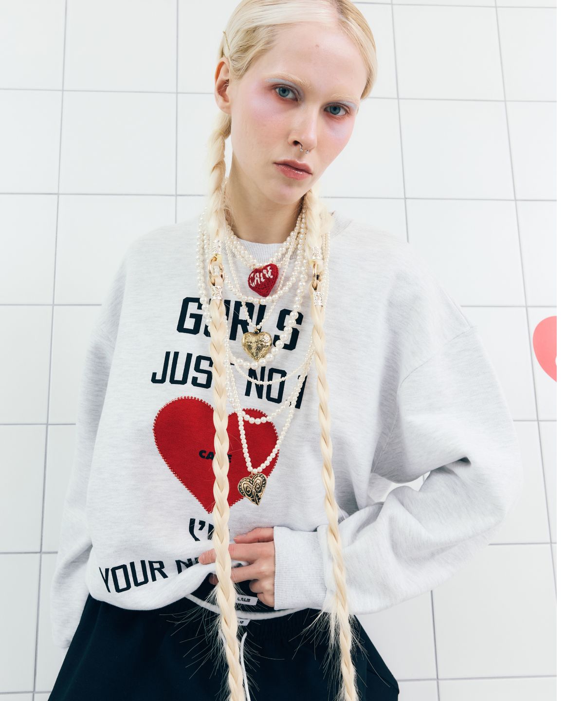 에즈이프 캘리(ASIF CALIE) GURLS JUST SWEATSHIRT WHITEMELANGE