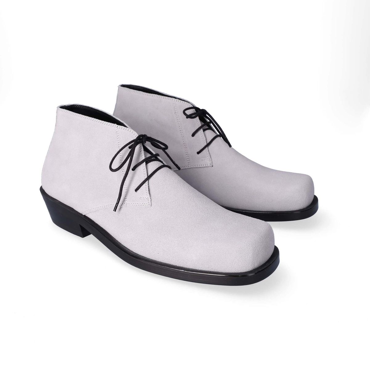 누스미크(NUOSMIQ) BASA Chukka Boots Cement Italy Sprit