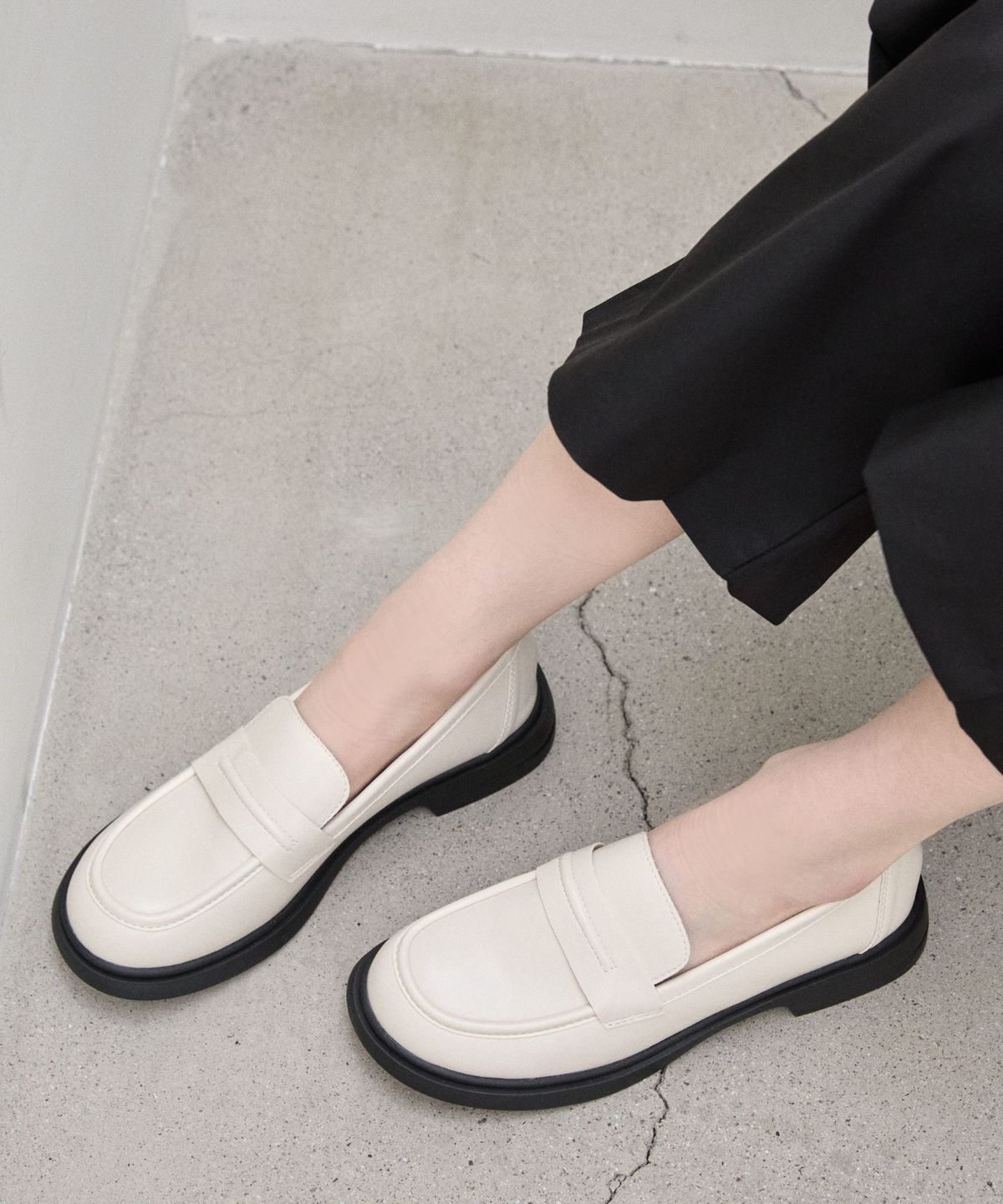 스퍼(SPUR) Cathy Round toe 클래식 로퍼 3.5cm -VS9002 (2color)