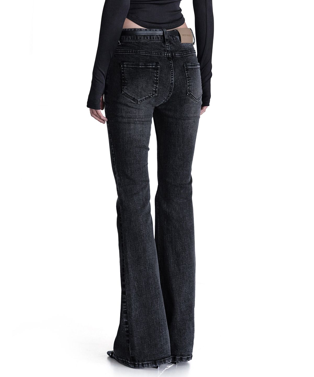 데케트 우먼(DECET WOMEN) Signature Slim Low Rise Flared Jeans DCWPT006BlackB