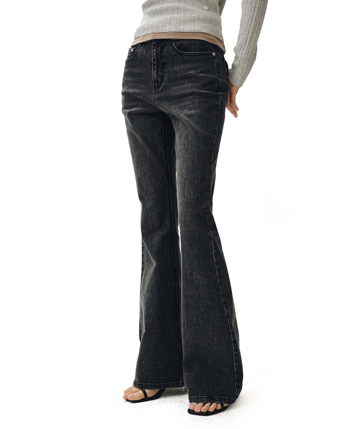 데케트 우먼(DECET WOMEN) Signature Slim Flared Jeans DCWPT005BlackB