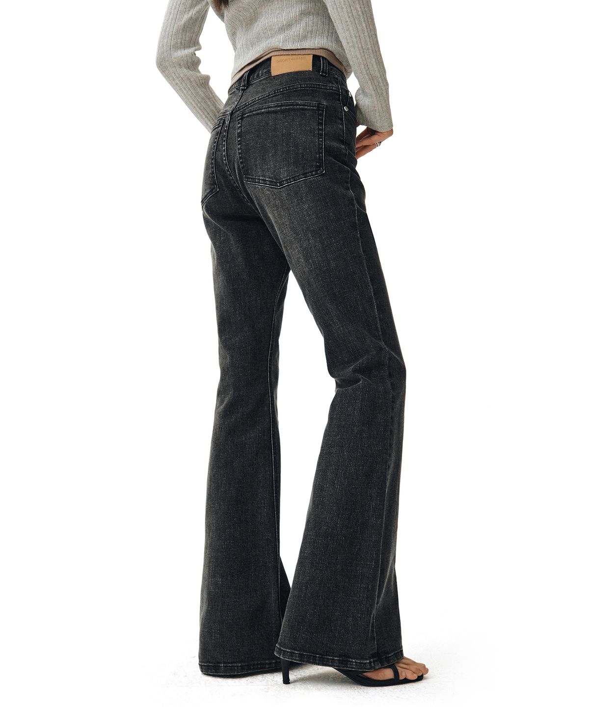 데케트 우먼(DECET WOMEN) Signature Slim Flared Jeans DCWPT005BlackB