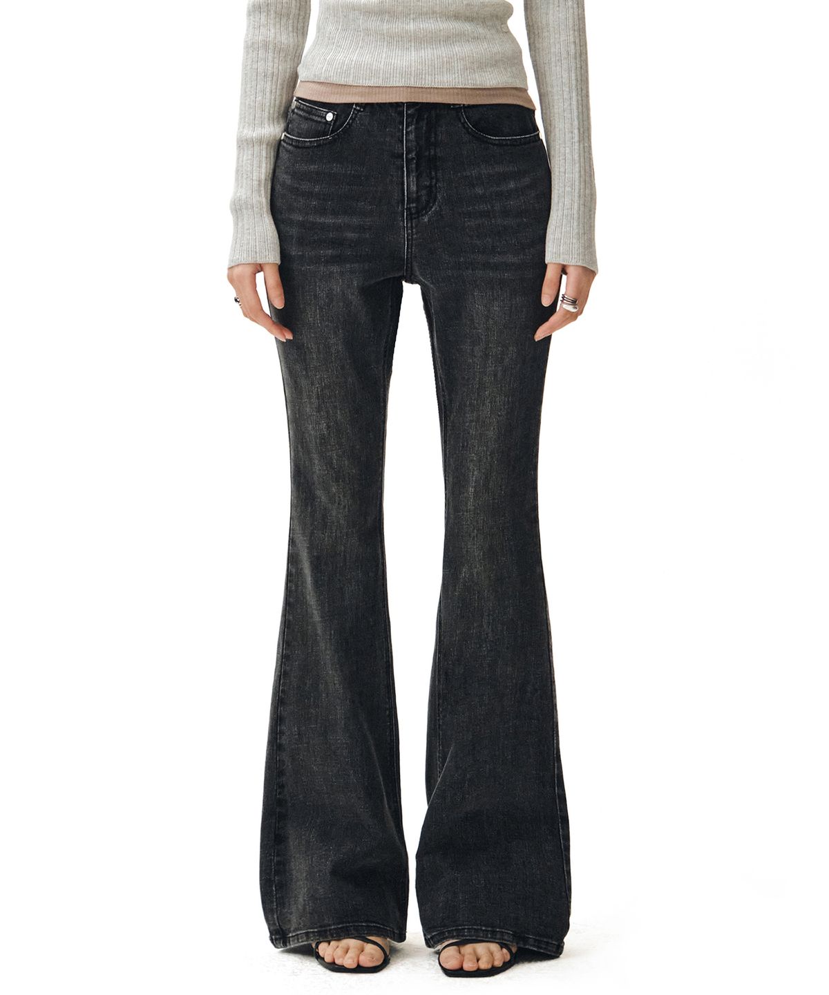 데케트 우먼(DECET WOMEN) Signature Slim Flared Jeans DCWPT005BlackB