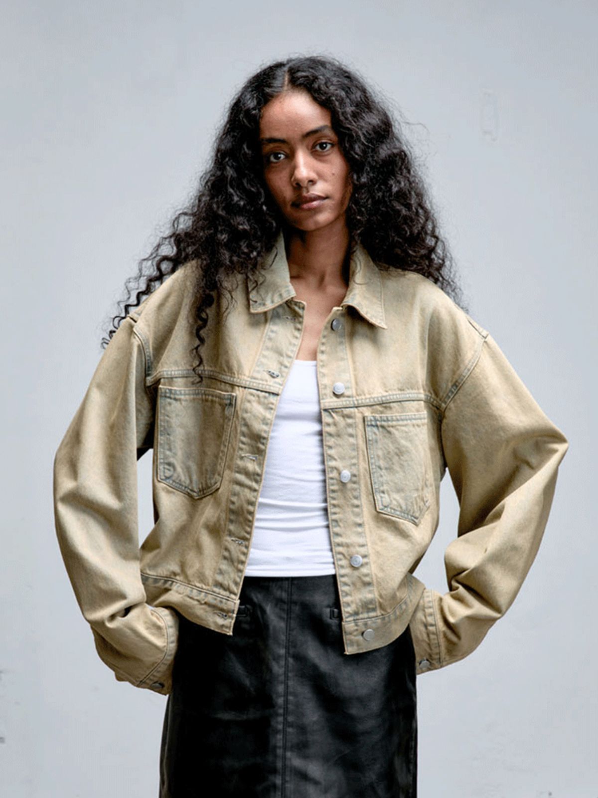 에르에르(ERER) Washed Denim Crop Jacket Beige