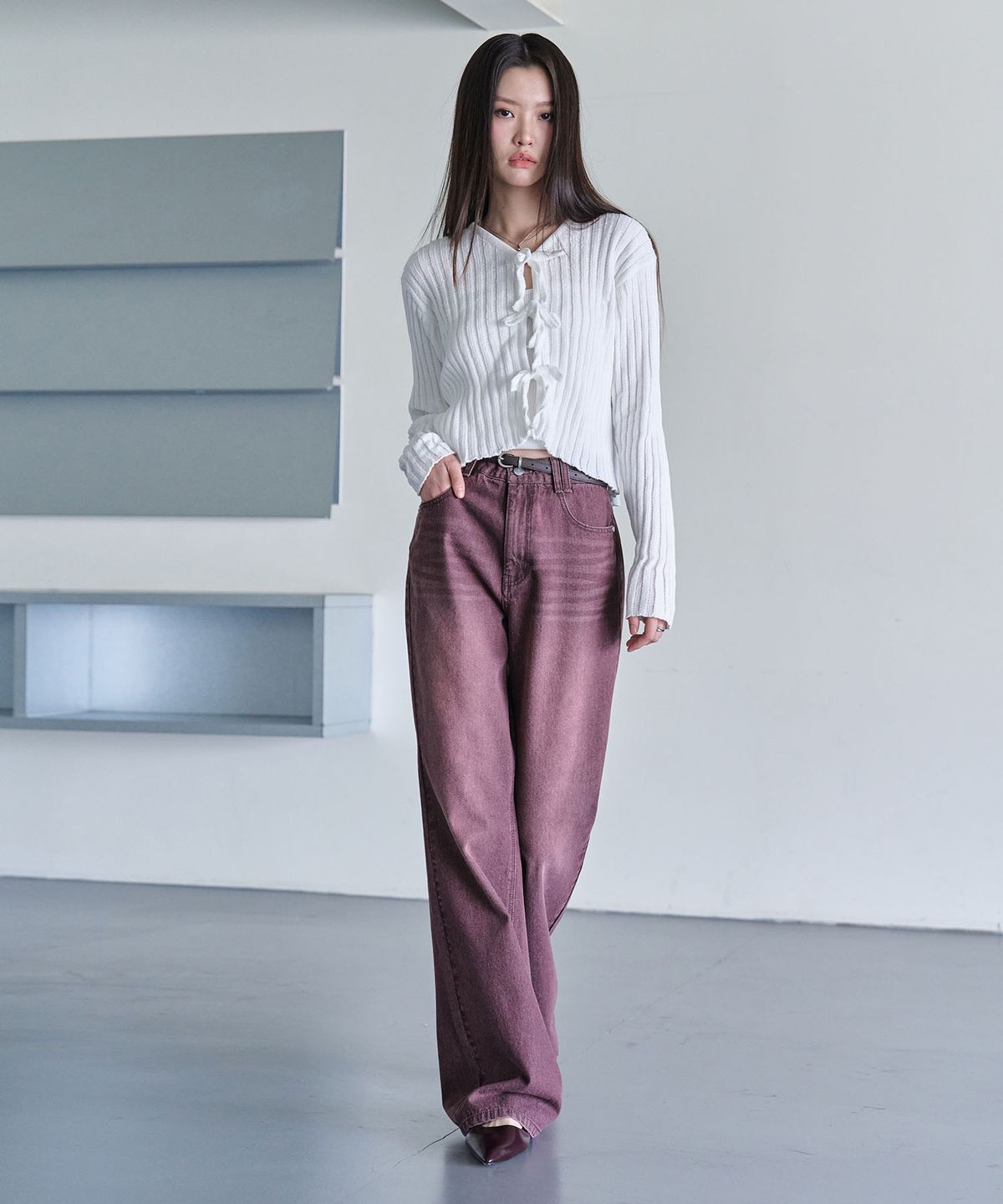데케트 우먼(DECET WOMEN) Signature Semi Flared Jeans DCWPT002Wine
