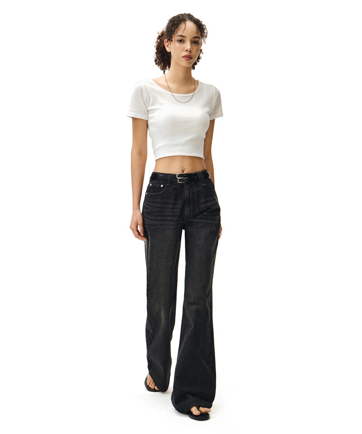 데케트 우먼(DECET WOMEN) Signature Semi Flared Jeans DCWPT002BlackB