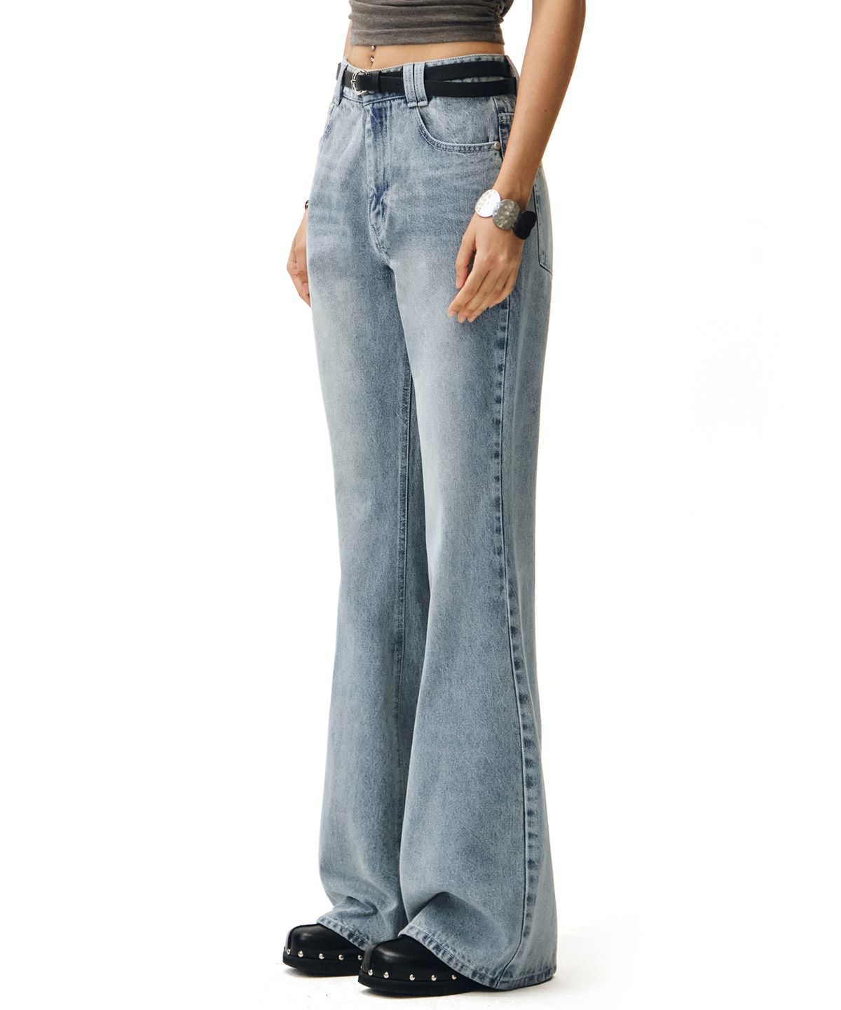 데케트 우먼(DECET WOMEN) Signature Semi Flared Jeans DCWPT002LBlueB