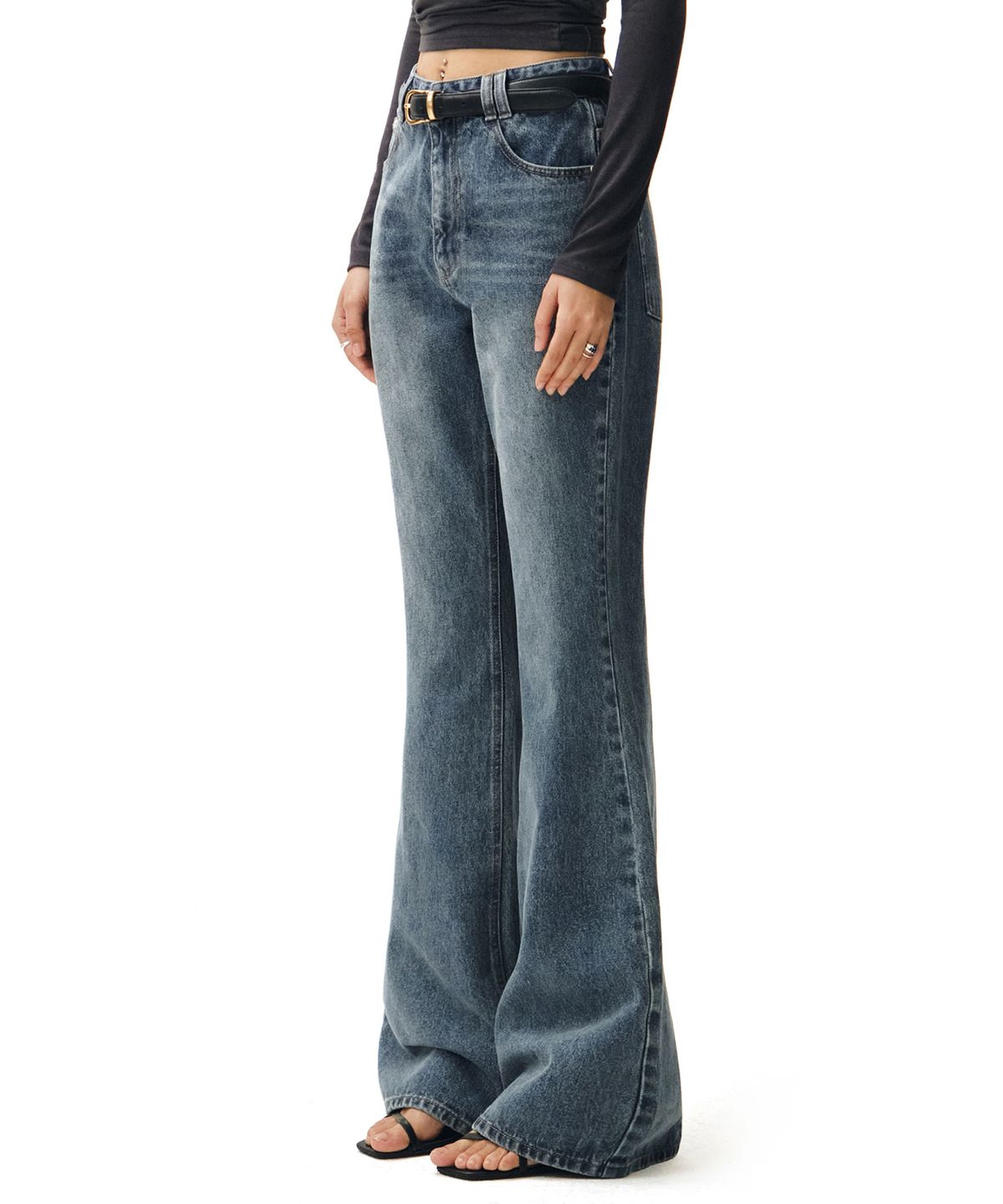 데케트 우먼(DECET WOMEN) Signature Semi Flared Jeans DCWPT002BlueB
