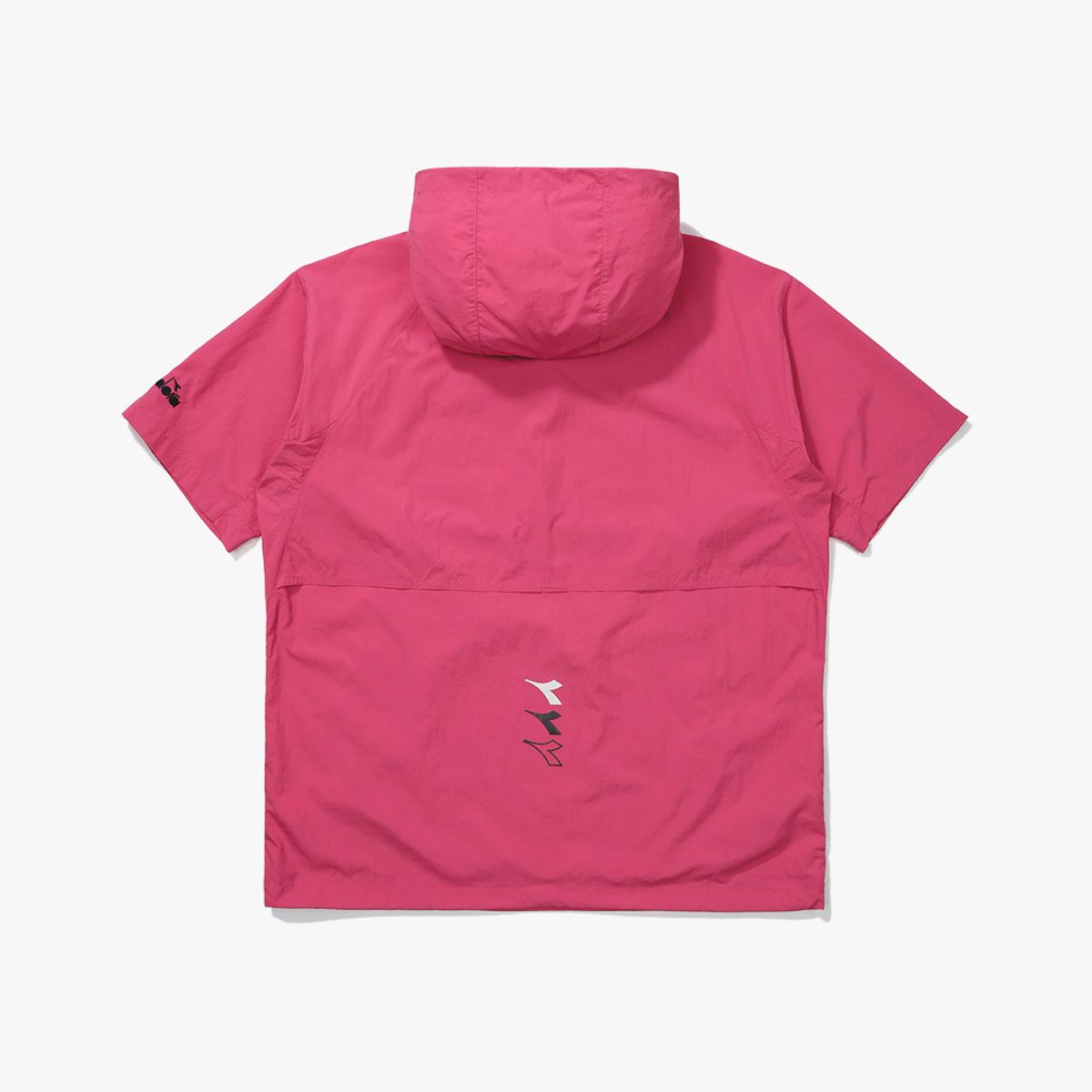 디아도라(diadora) 컴피 후드 반팔 아노락 PINK