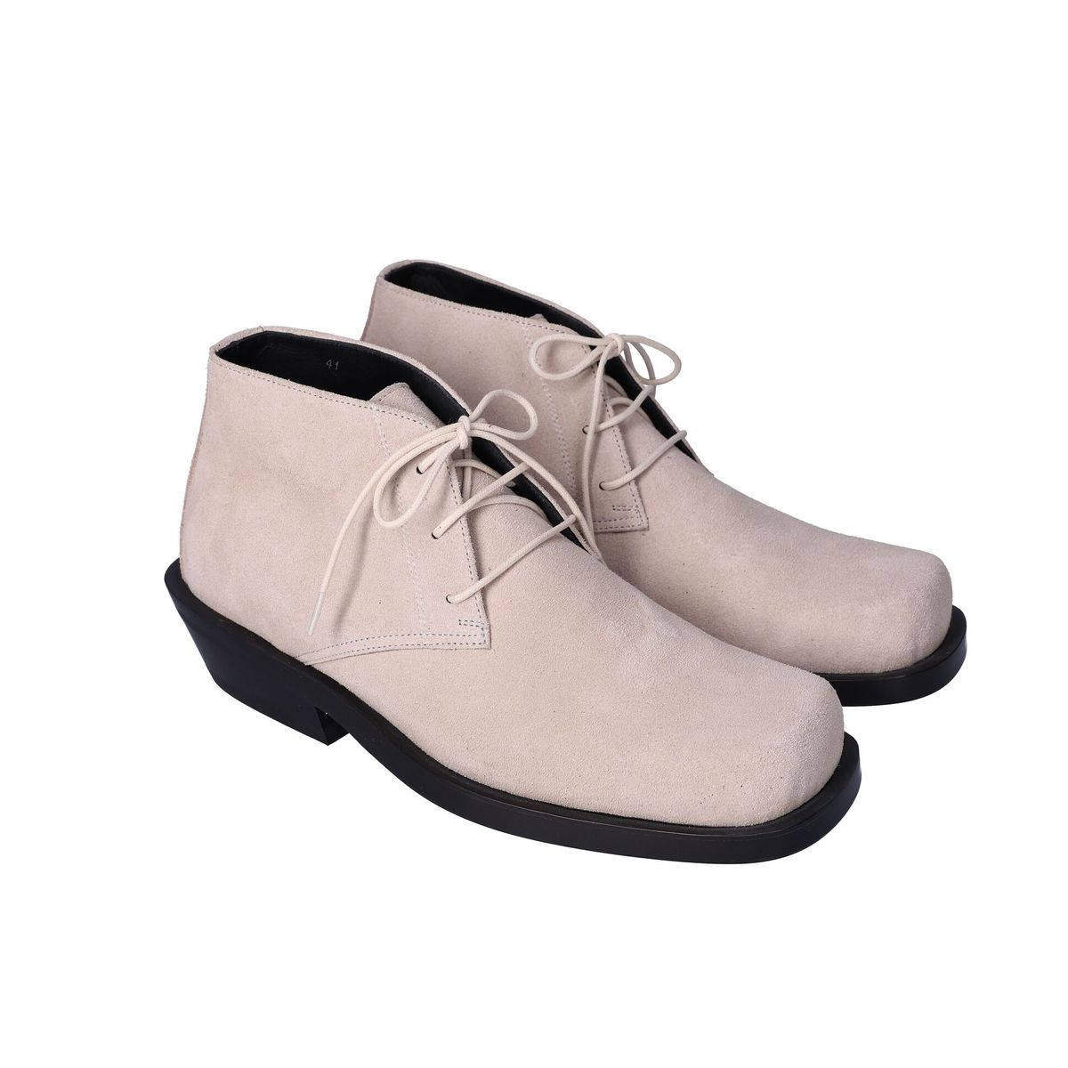 누스미크(NUOSMIQ) BASA Chukka Boots Ivory Italy Sprit