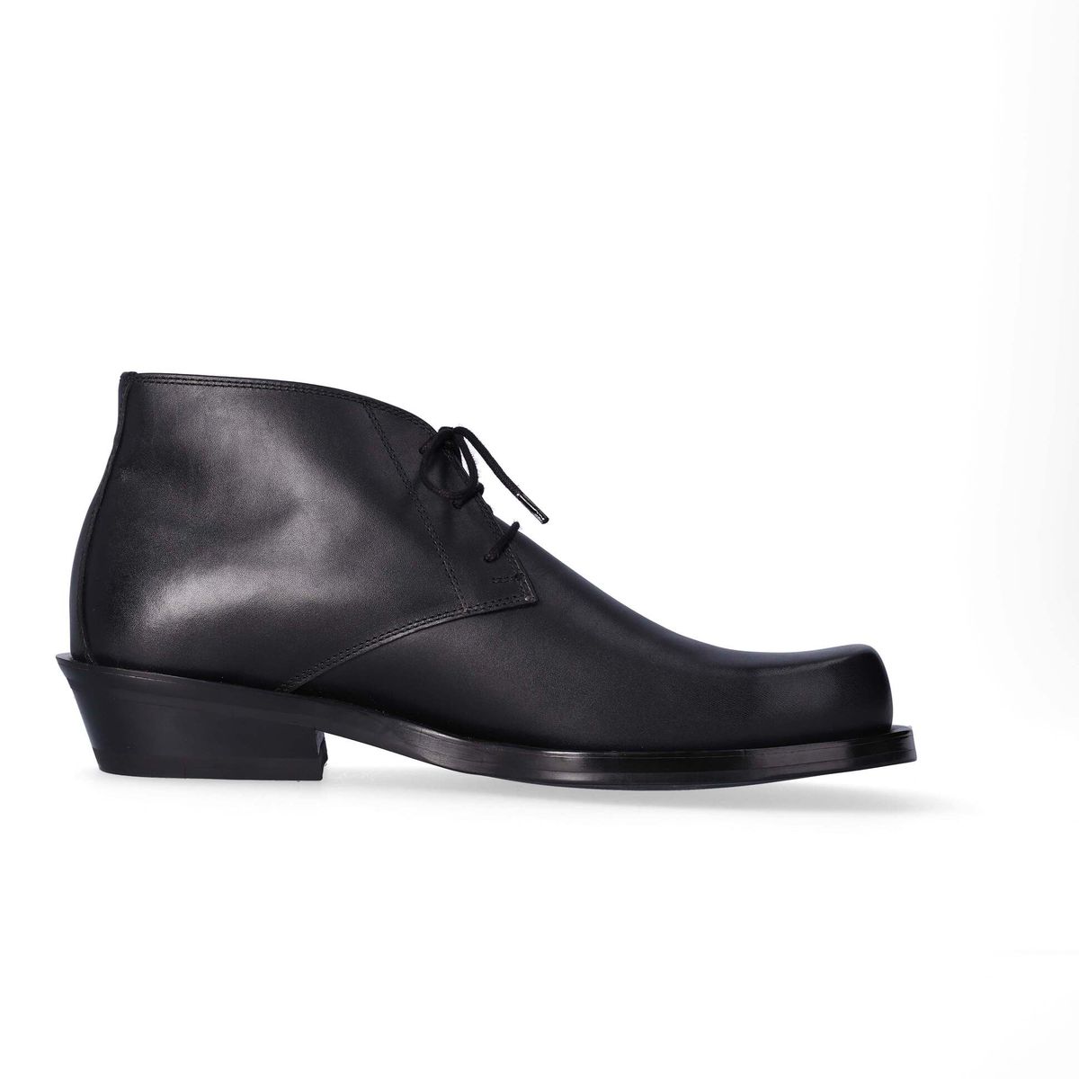 누스미크(NUOSMIQ) BASA Chukka Boots Black