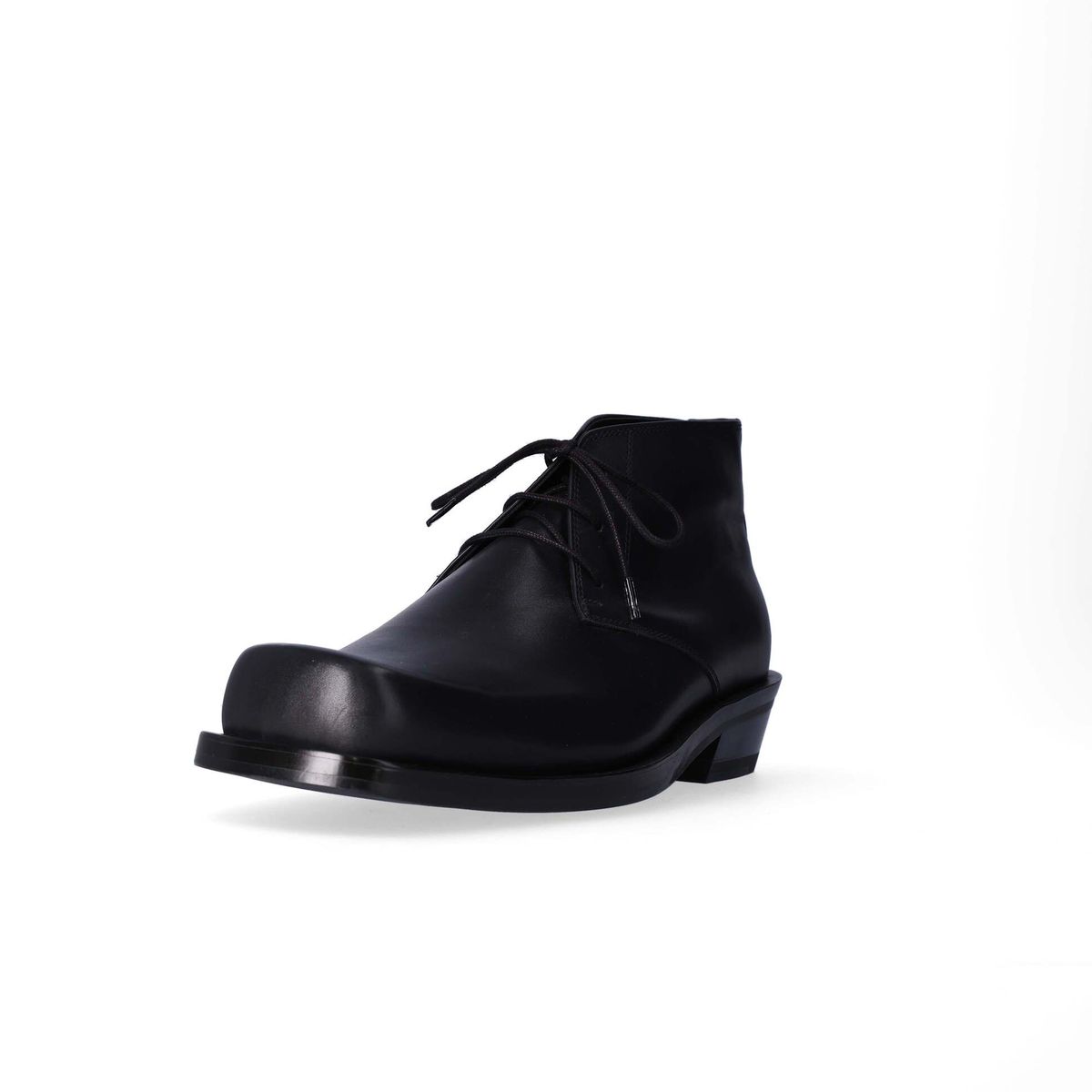 누스미크(NUOSMIQ) BASA Chukka Boots Black