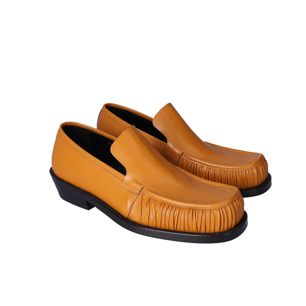 누스미크(NUOSMIQ) SINA Winkle Loafers Orange