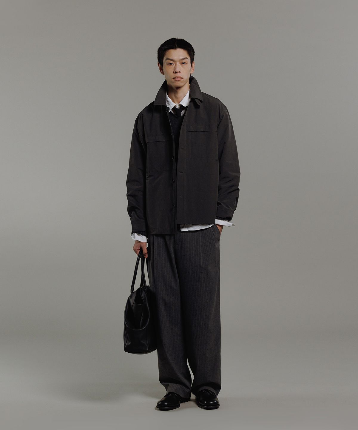 블랭크룸(BLANKROOM) V 카라 니트_NATURAL KHAKI