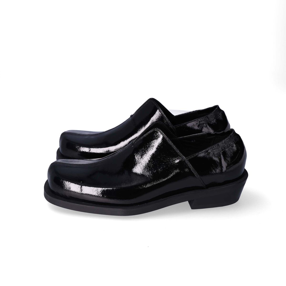 누스미크(NUOSMIQ) NUJAN Slip-Loafers Patent Black
