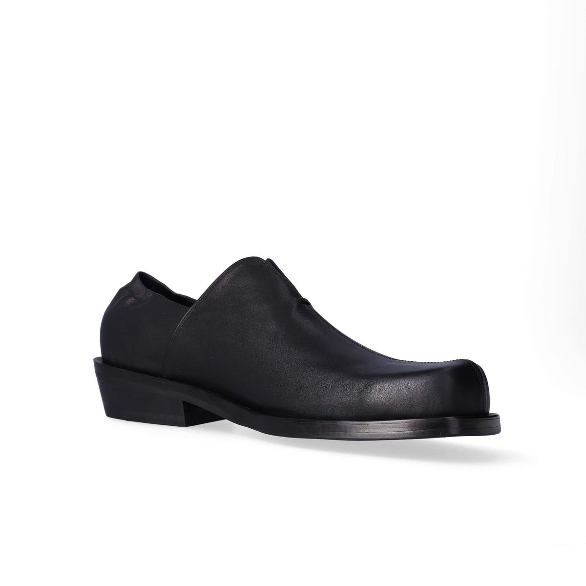 누스미크(NUOSMIQ) NUJAN Slip-Loafers Black