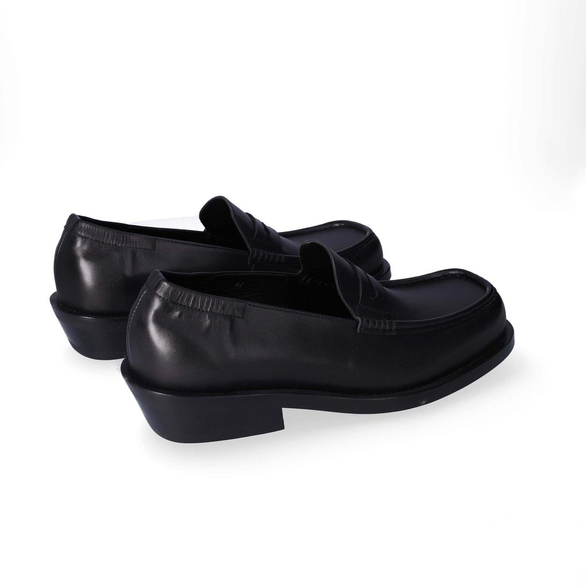 누스미크(NUOSMIQ) GODRI Colp-Loafers Black