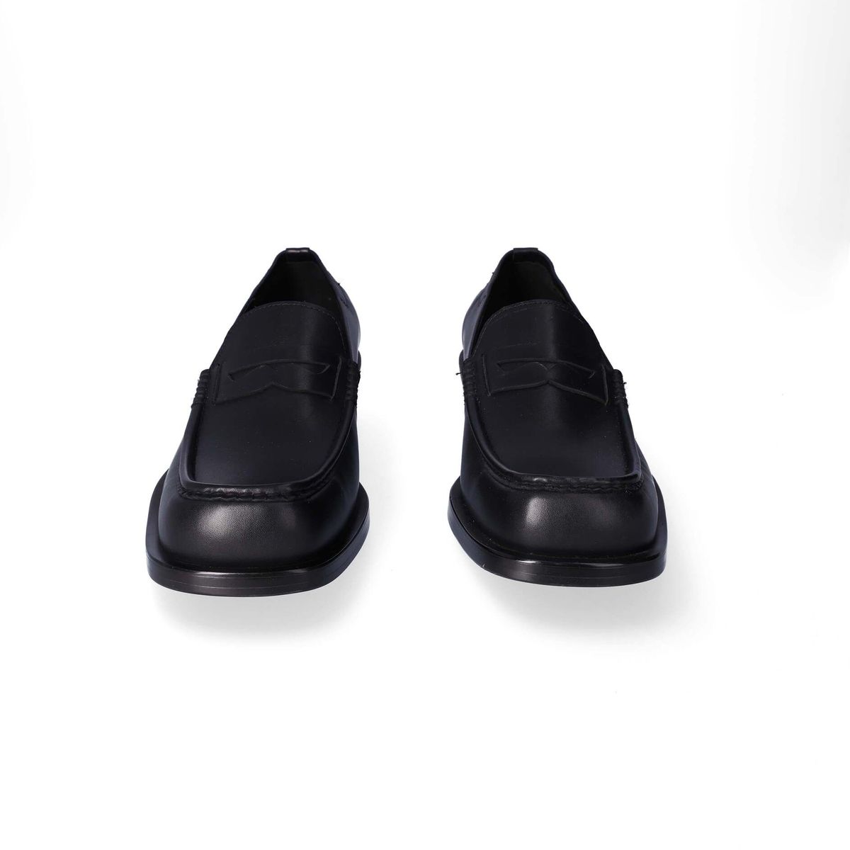 누스미크(NUOSMIQ) GODRI Colp-Loafers Black