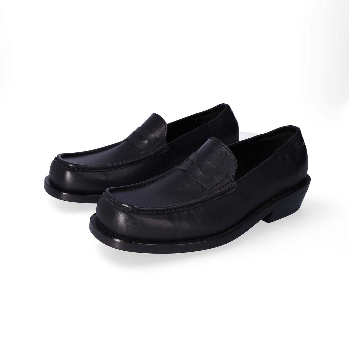 누스미크(NUOSMIQ) GODRI Colp-Loafers Black