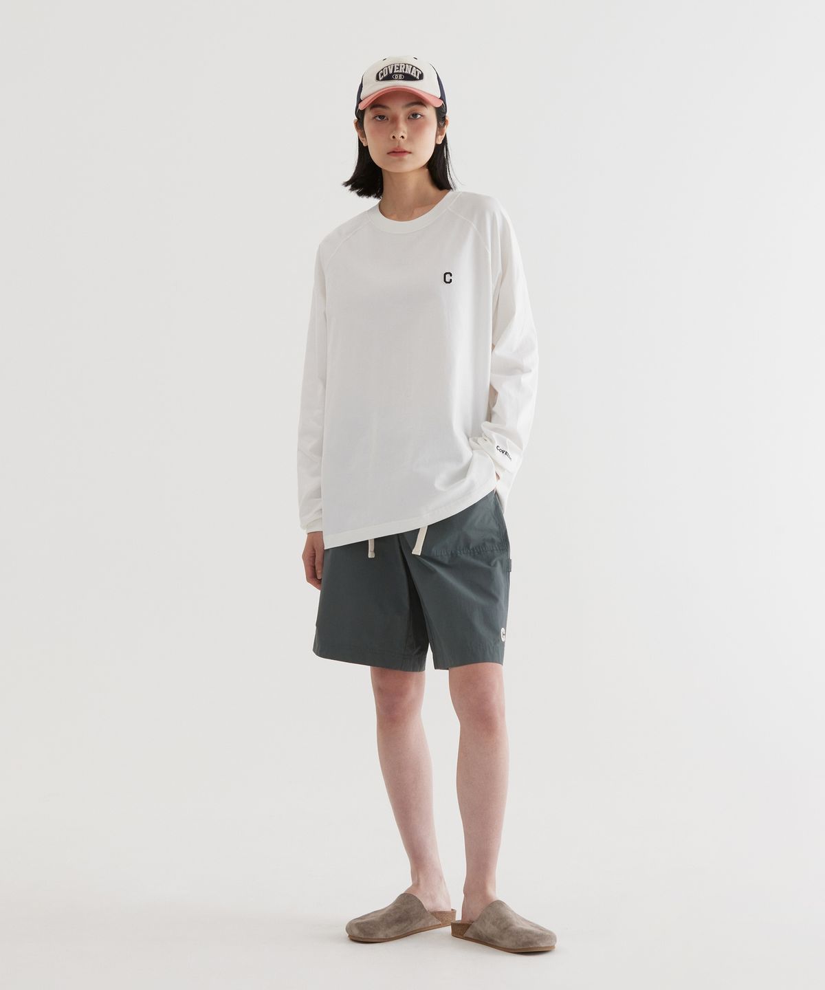 커버낫(COVERNAT) 레귤러 C 로고 퍼티그 쇼츠 Khaki