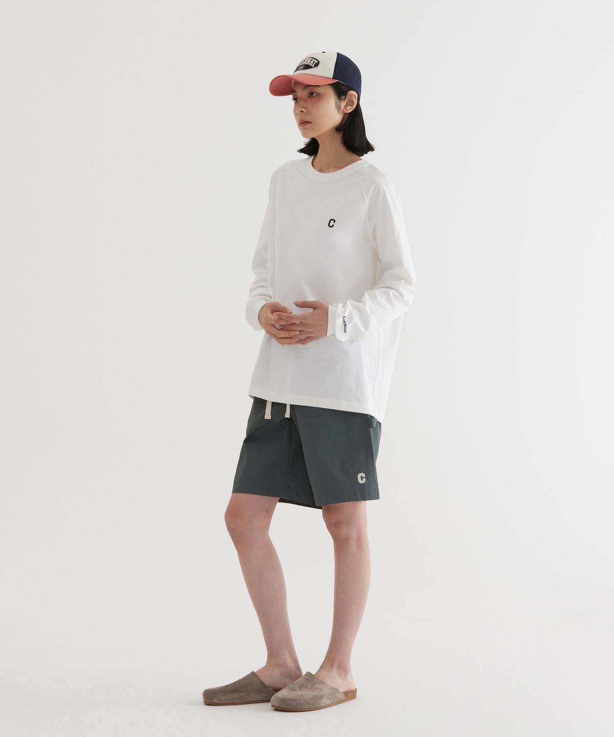 커버낫(COVERNAT) 레귤러 C 로고 퍼티그 쇼츠 Khaki
