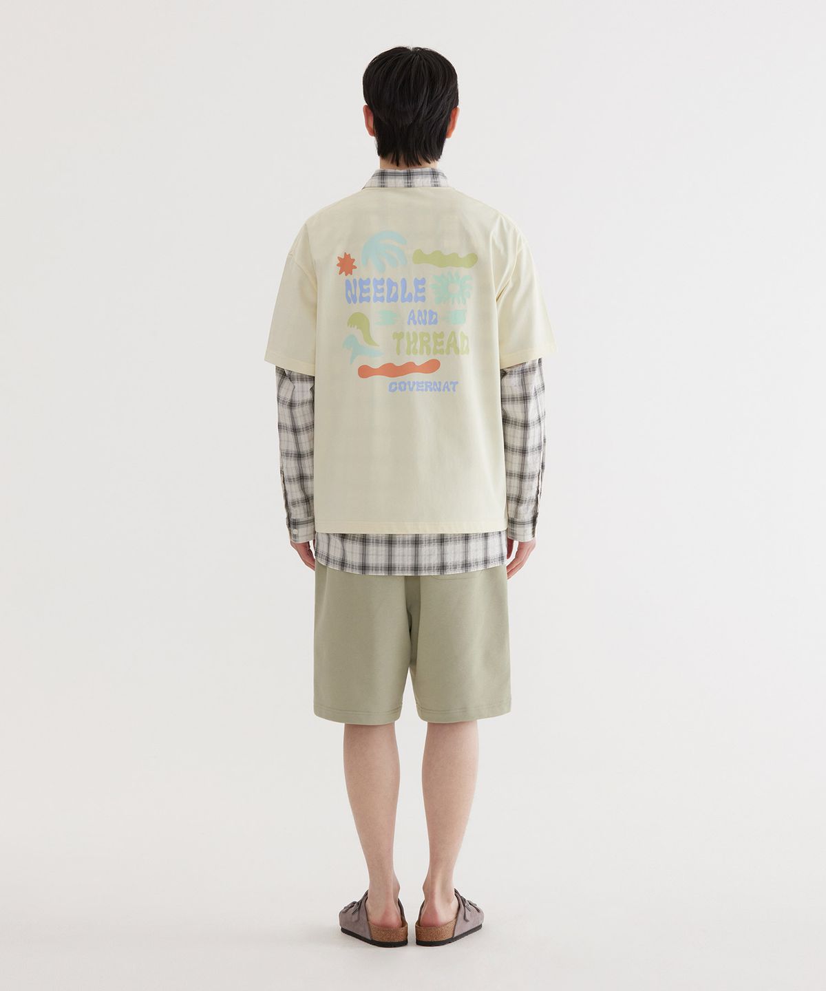 커버낫(COVERNAT) 레귤러 C 로고 스웻 쇼츠 Light Khaki