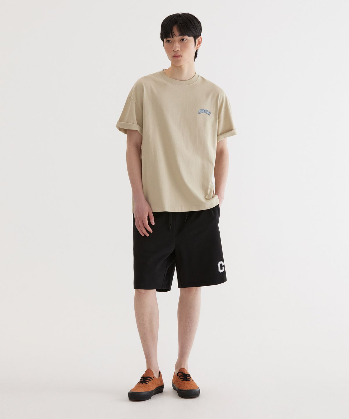 커버낫(COVERNAT) 레귤러 C 로고 스웻 쇼츠 Black