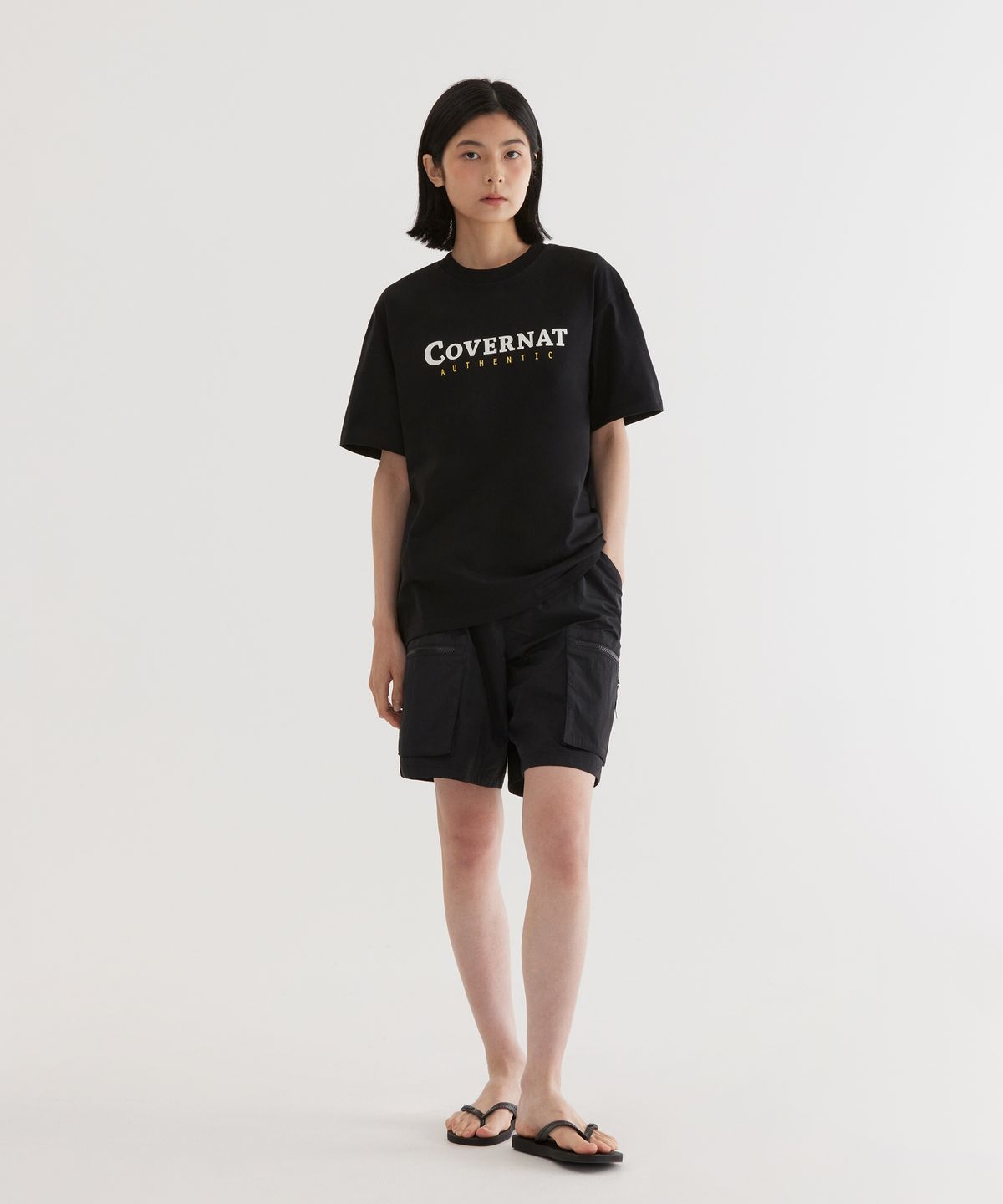 커버낫(COVERNAT) 센터 어센틱 티셔츠 Black