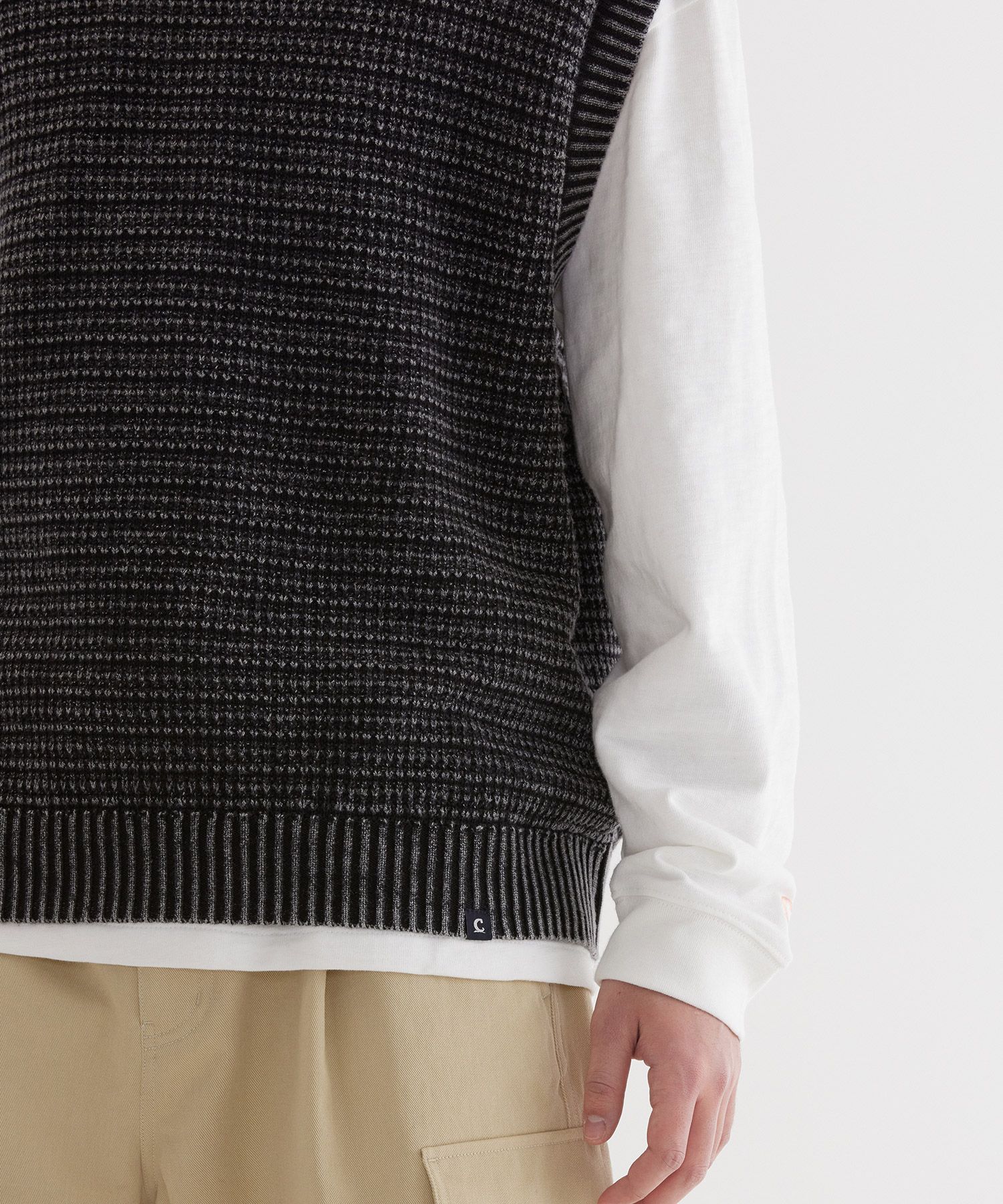 MUSINSA | COVERNAT Stone Washed Knit Vest Charcoal