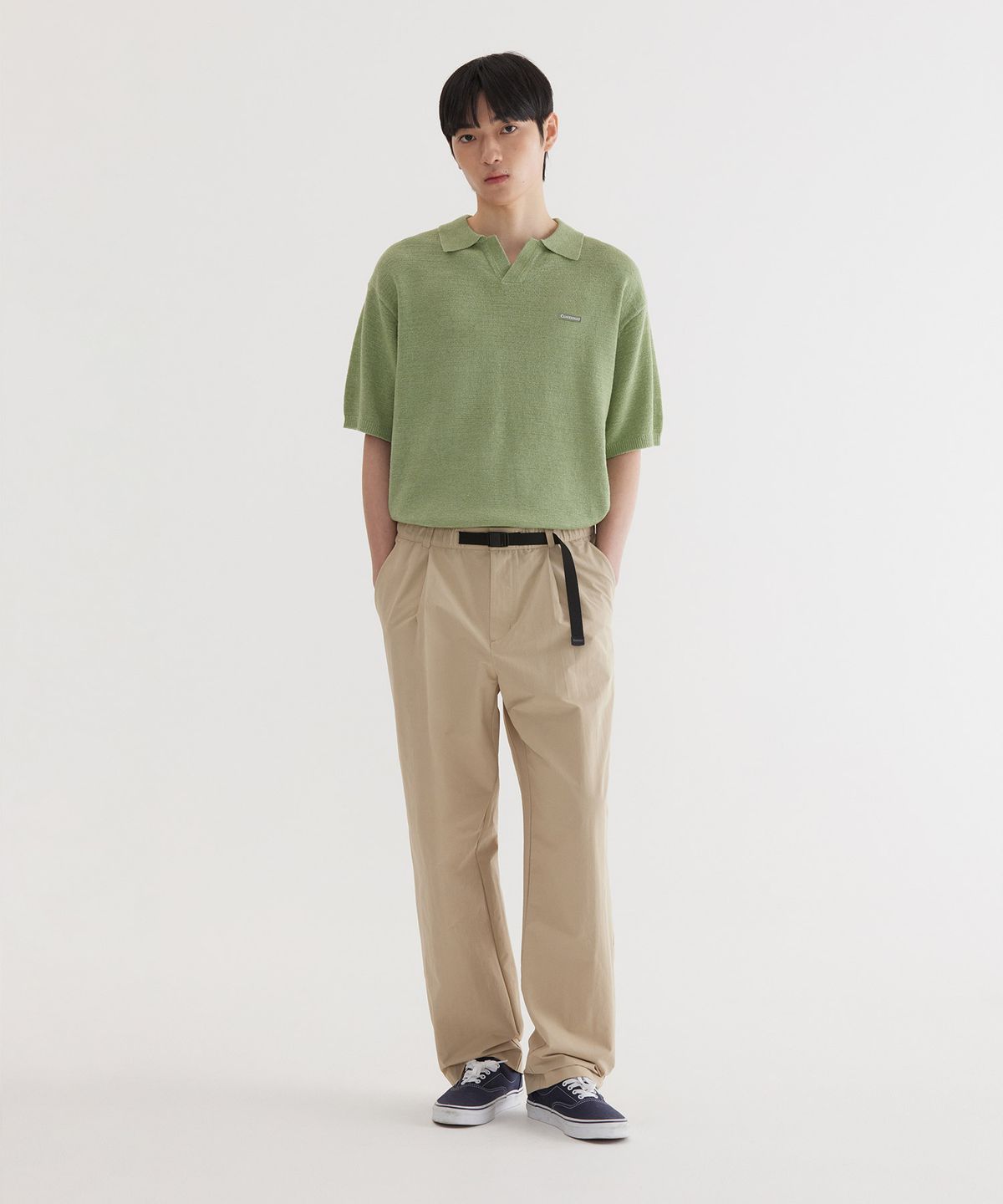 커버낫(COVERNAT) 스몰 어센틱 오픈 카라 하프 니트 Light Green