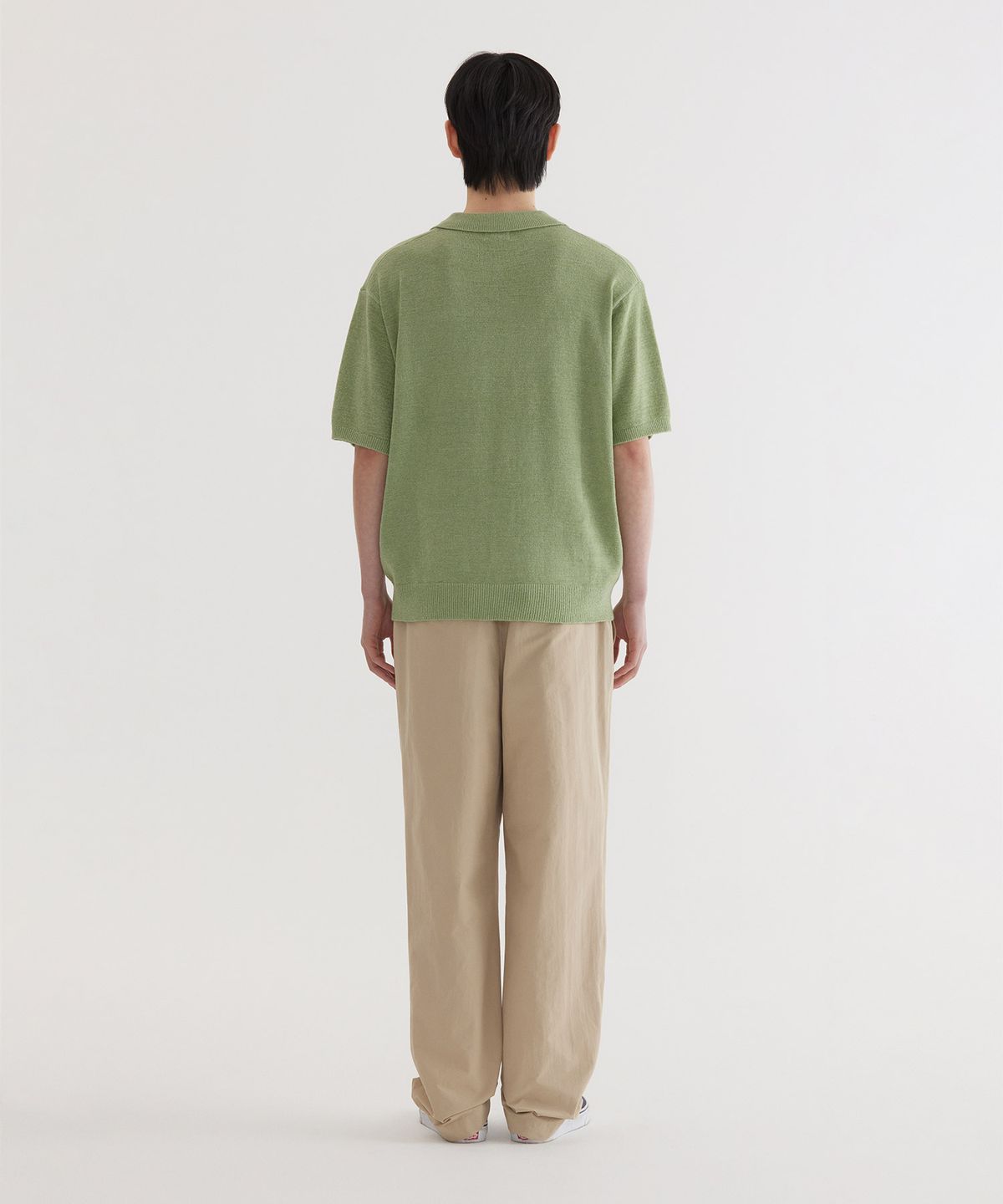 커버낫(COVERNAT) 스몰 어센틱 오픈 카라 하프 니트 Light Green