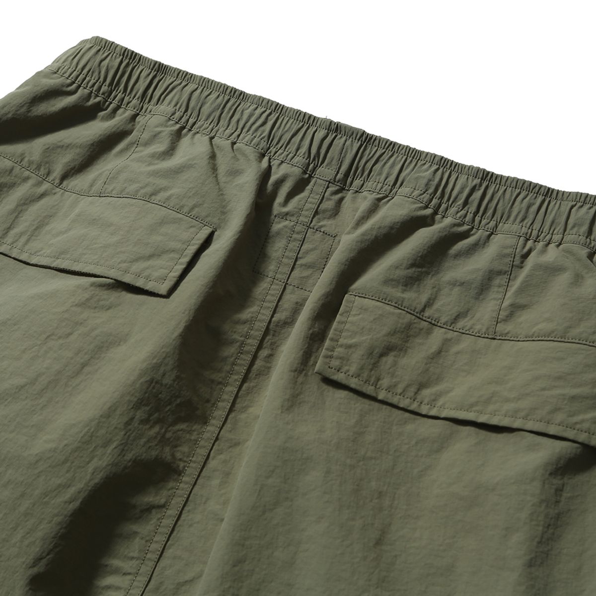 모이프(MOIF) [SS25] OVER MIL 6P SHORTS / FOLIAGE GREEN