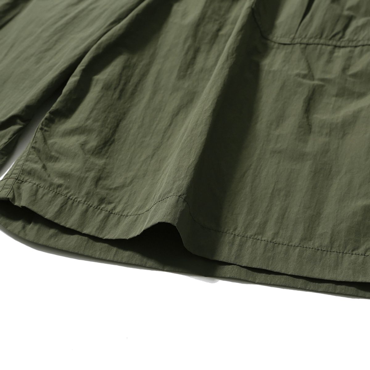 모이프(MOIF) [SS25] OVER FTG SHORTS / OLIVE