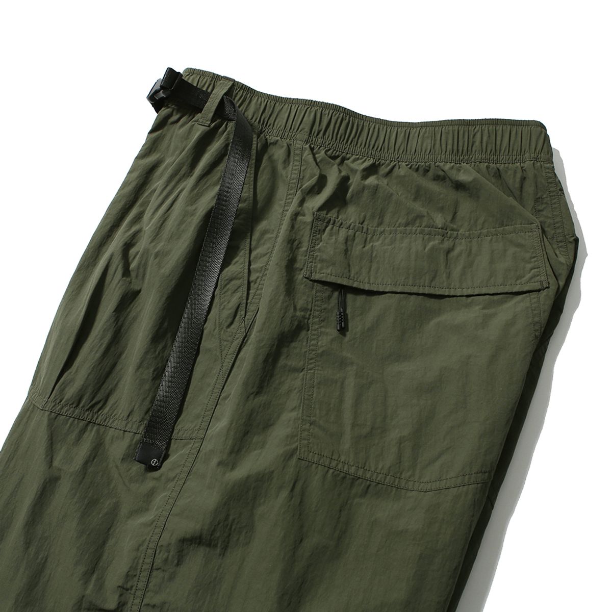 모이프(MOIF) [SS25] OVER FTG SHORTS / OLIVE